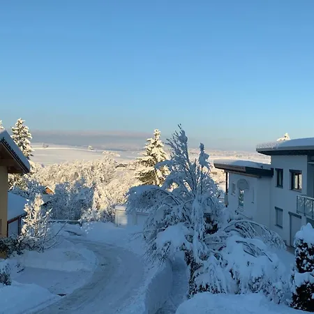 Moderne Einrichtung Und Prime Video Im Allgaeu Apartment Sulzberg